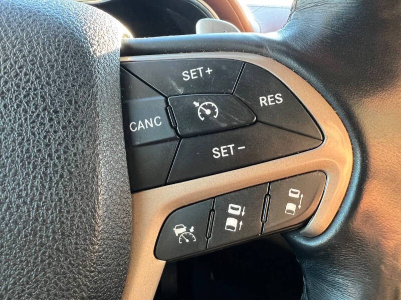 2016 Jeep Grand Cherokee Summit