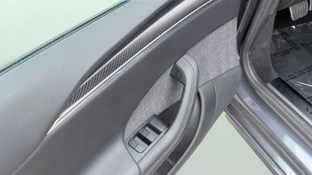 2022 Tesla Model S Plaid