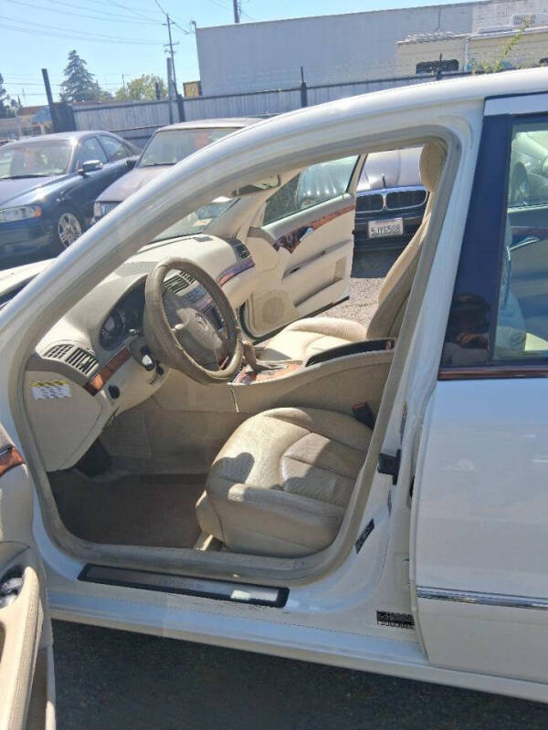 2005 Mercedes-Benz E-Class E 320