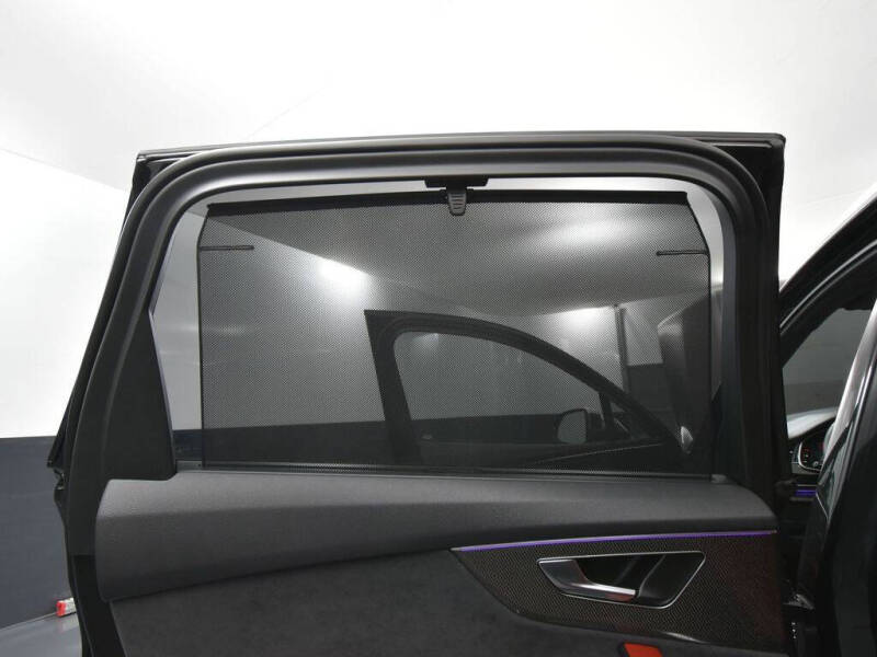 2024 Audi SQ7 4.0T quattro Premium Plus