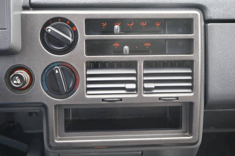 1992 Mazda B-Series B2200