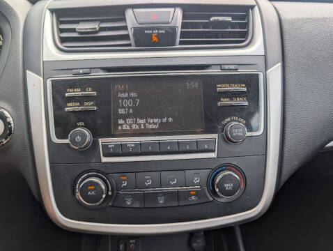 2016 Nissan Altima 2.5 SR