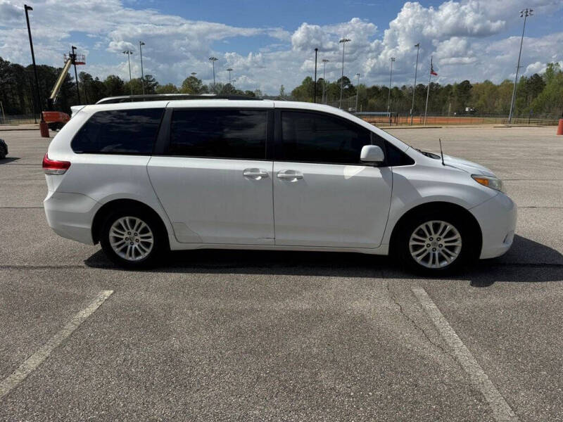 2012 Toyota Sienna