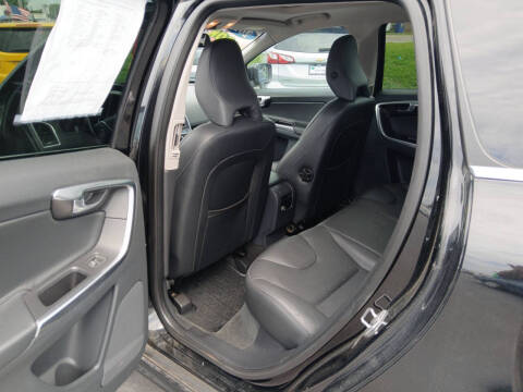 2015 Volvo XC60 T5 Drive-E Platinum