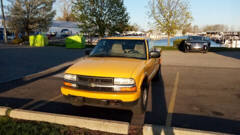 2002 Chevrolet S-10 for sale at Heartbeat Used Cars & Trucks in Harrison Township MI