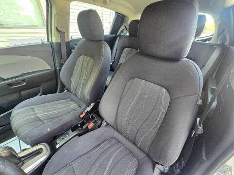 2015 Chevrolet Sonic LT Auto