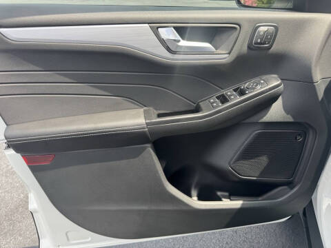 2025 Ford Escape Plug-In Hybrid PHEV