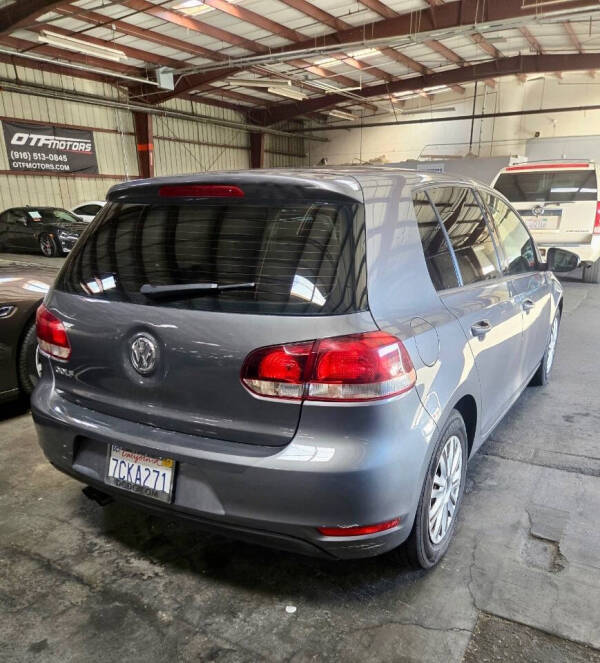2013 Volkswagen Golf 2.5L PZEV