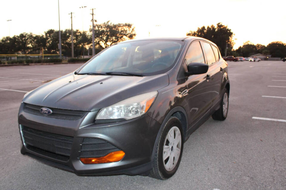 2015 Ford Escape S's photo