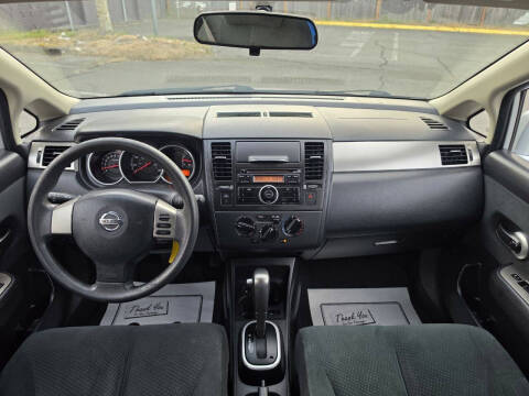 2011 Nissan Versa 1.8 S