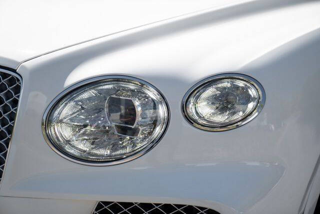 2022 Bentley Bentayga V8