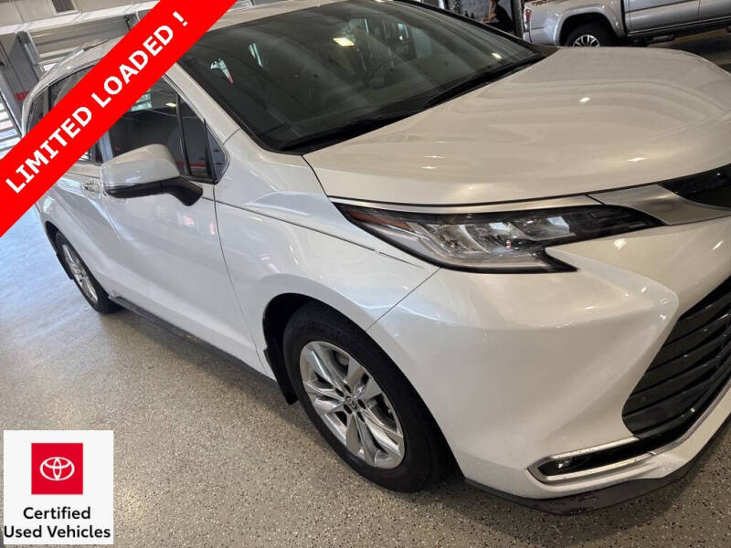 2024 Toyota Sienna Limited 7-Passenger
