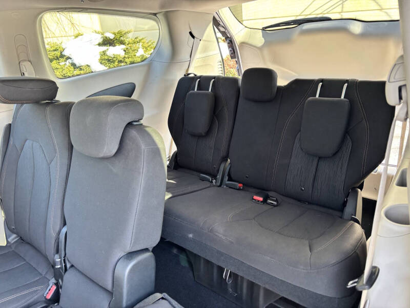 2017 Chrysler Pacifica Touring