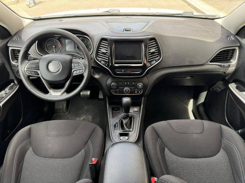 2019 Jeep Cherokee Latitude