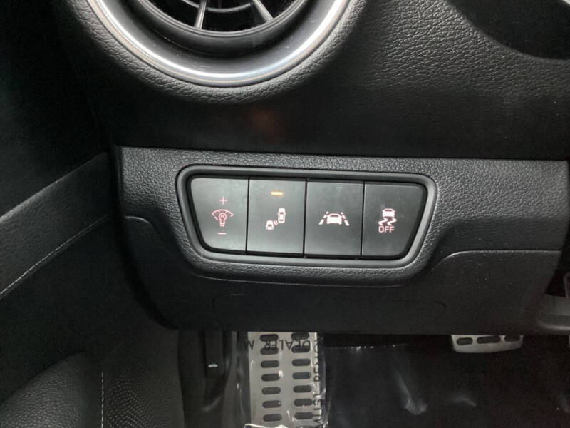 2020 Kia Forte GT Line