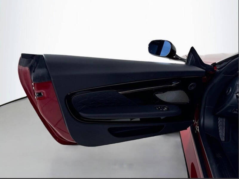 2025 Aston Martin DB12 Volante