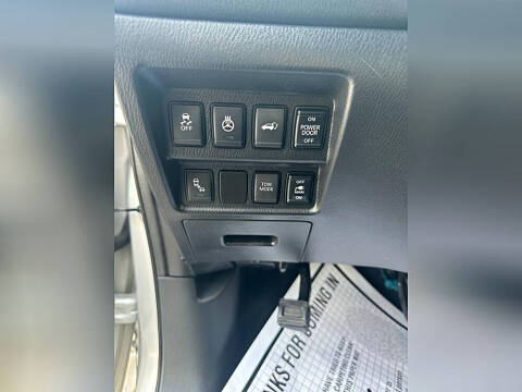 2017 Nissan Pathfinder Platinum