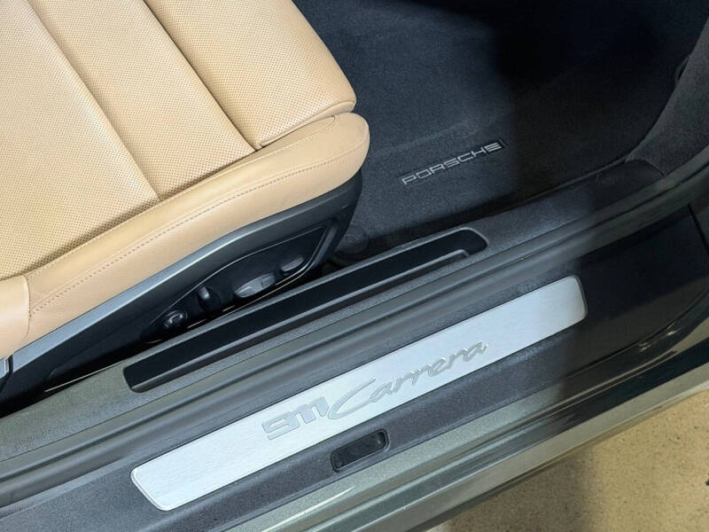 2023 Porsche 911 Carrera