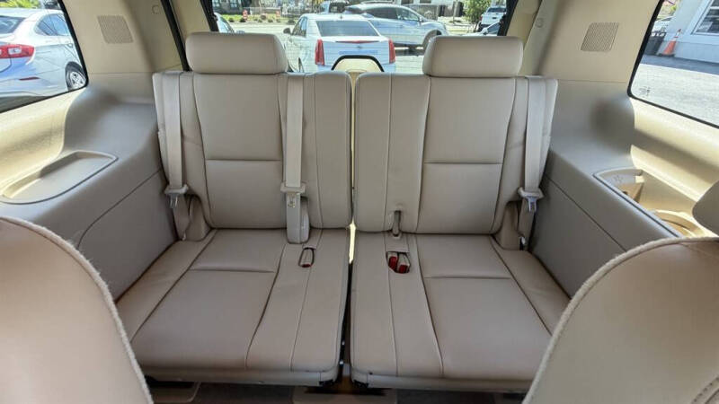 2012 Cadillac Escalade Luxury