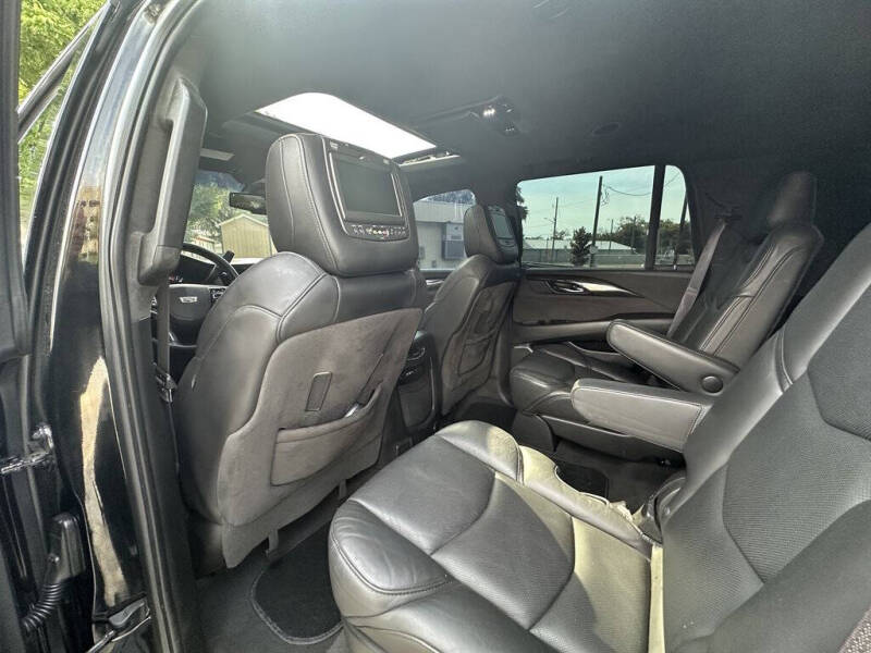 2016 Cadillac Escalade Platinum