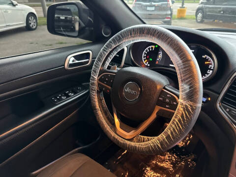 2017 Jeep Grand Cherokee Laredo