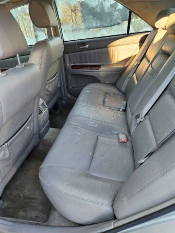 2005 Toyota Camry LE V6
