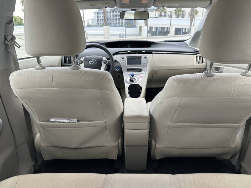 2014 Toyota Prius Three