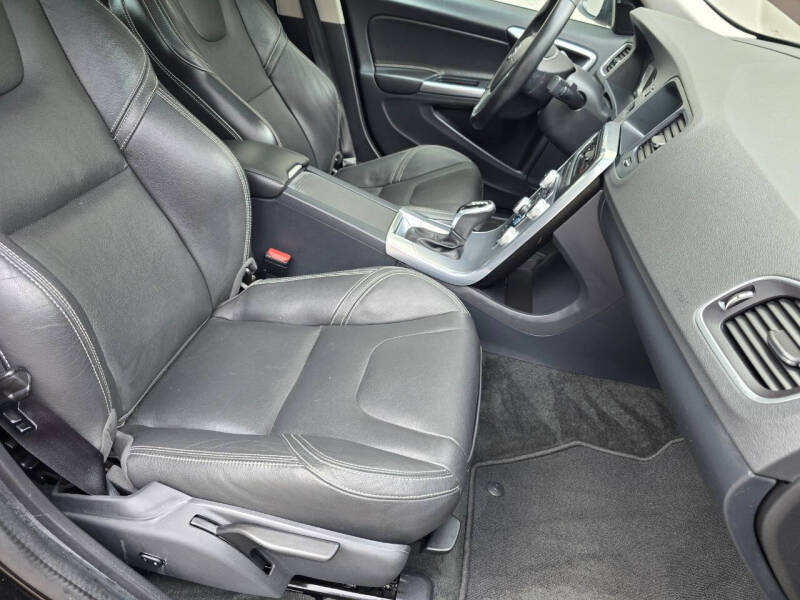 2017 Volvo S60 T5 Dynamic