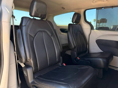 2021 Chrysler Voyager LXi