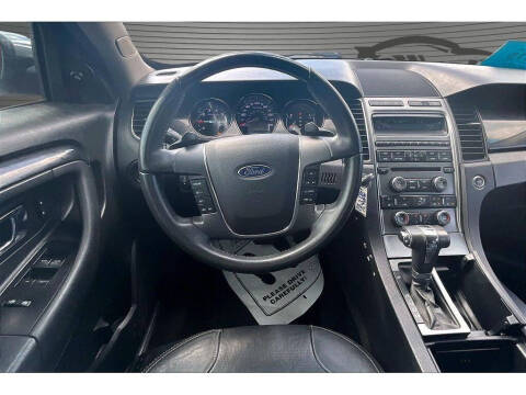 2011 Ford Taurus Limited