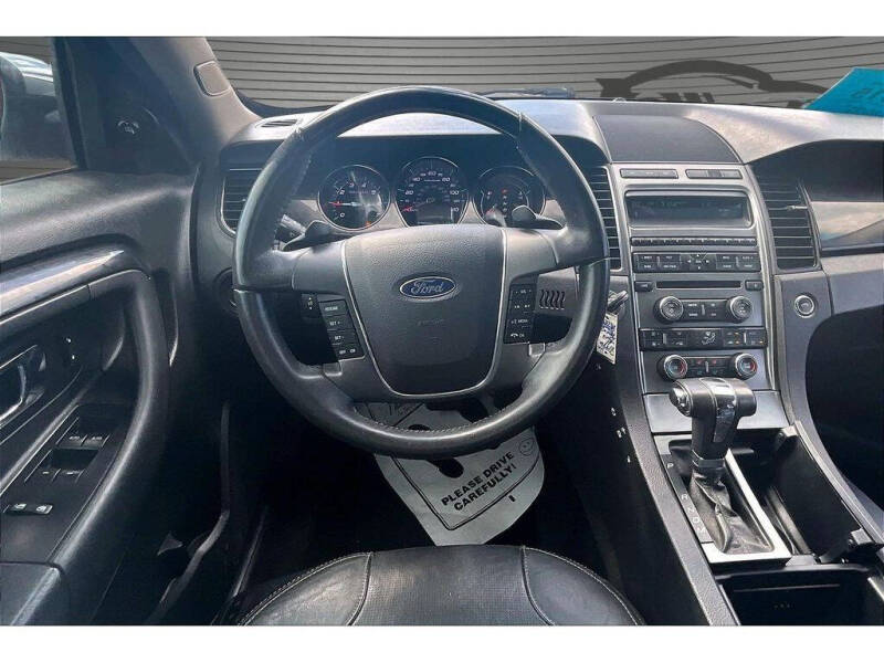 2011 Ford Taurus Limited