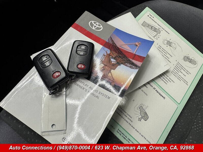 2013 Toyota Prius v Three