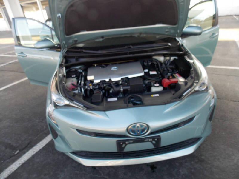 2017 Toyota Prius Three