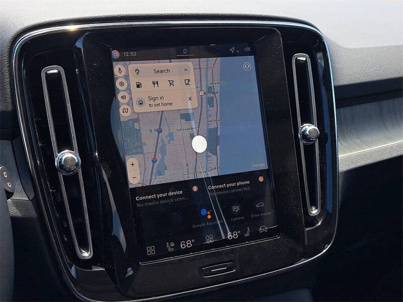 2026 Volvo XC40 B4 Core