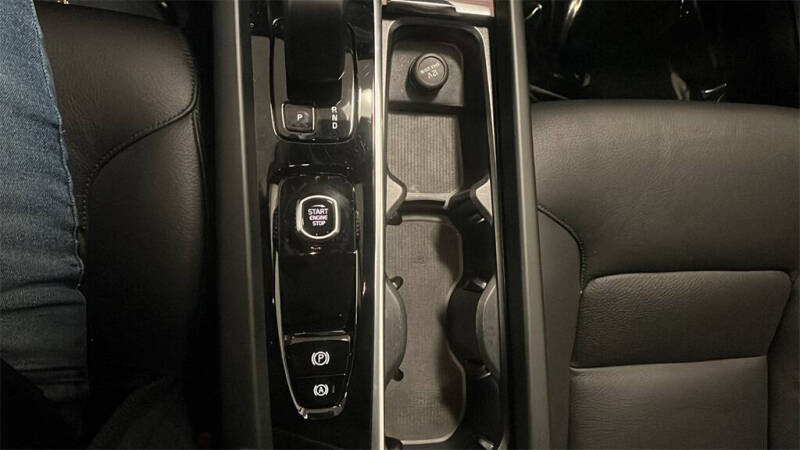 2025 Volvo V60 Cross Country B5 Plus