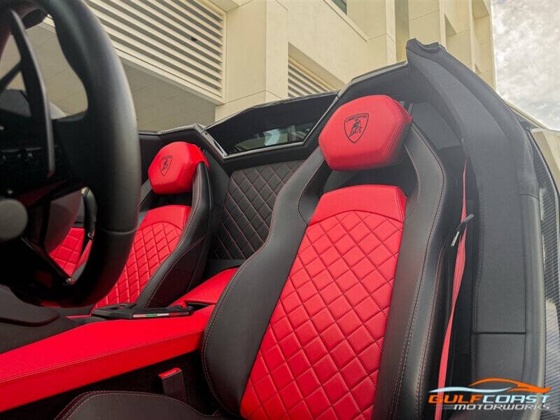 2018 Lamborghini Aventador LP 740-4 S