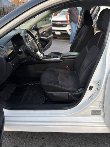 2020 Nissan Sentra SR