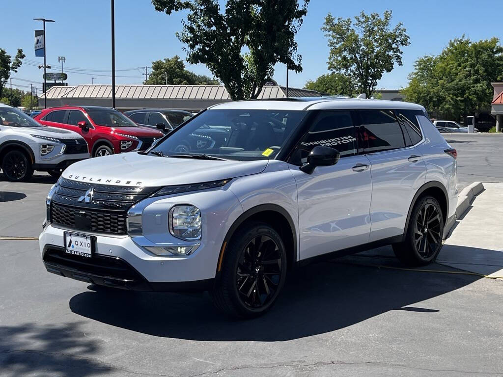 2024 Mitsubishi Outlander for sale at Axio Auto Boise in Boise, ID