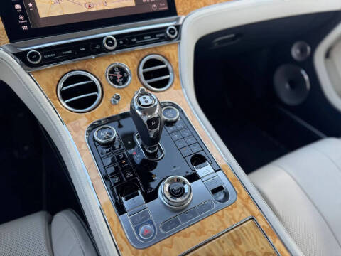 2020 Bentley Continental GTC V8
