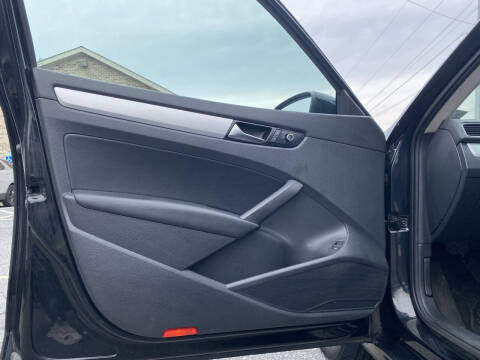 2013 Volkswagen Passat SE PZEV