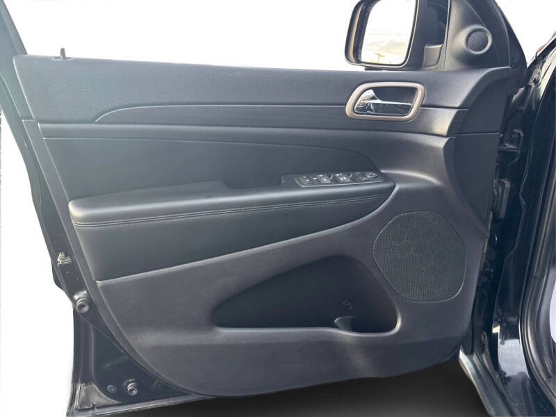 2017 Jeep Grand Cherokee