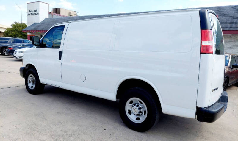 2020 Chevrolet Express 2500