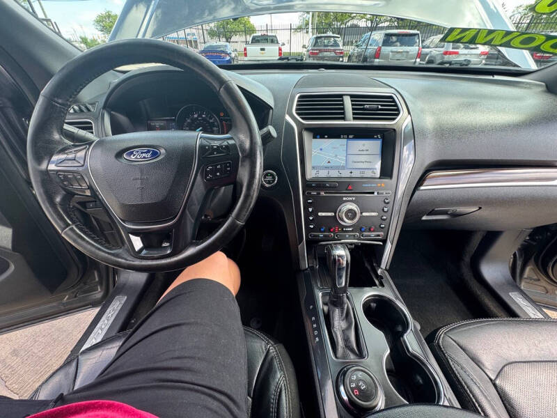 2017 Ford Explorer Limited