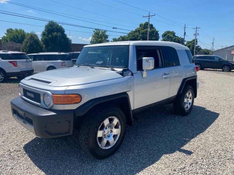 2007 Toyota FJ Cruiser for sale at FOR SALE AUTO SALES LLC in Lancaster OH