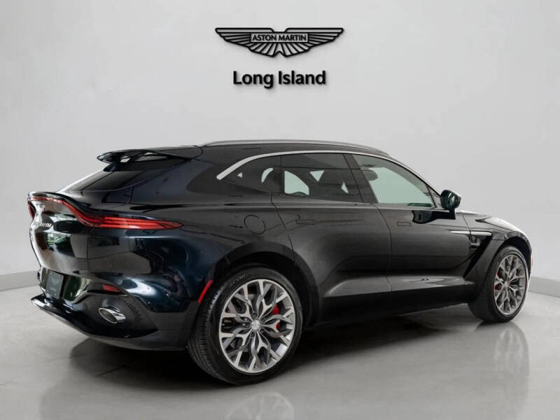 2023 Aston Martin DBX