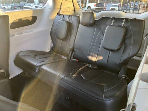 2022 Chrysler Pacifica Hybrid Touring L