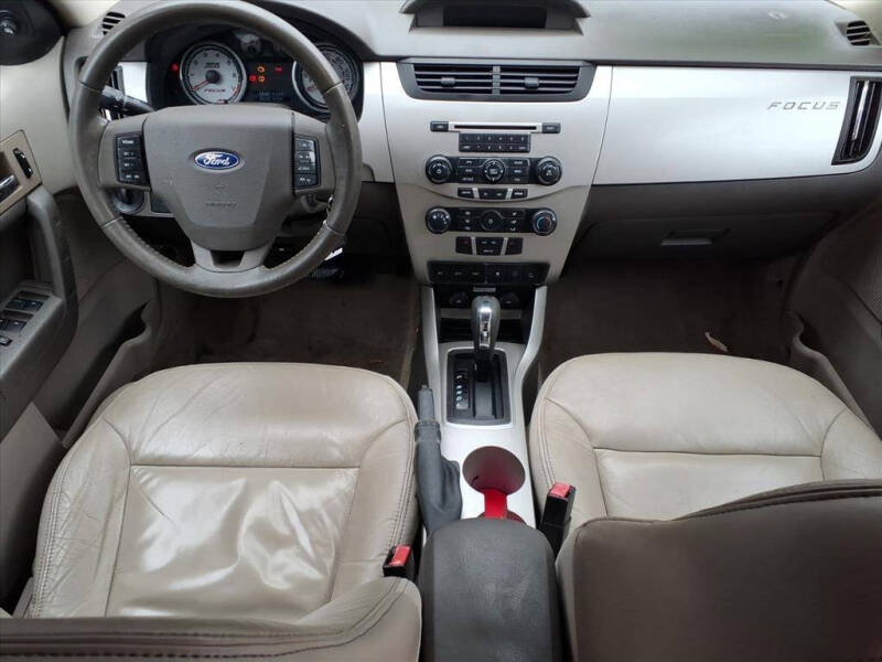2010 Ford Focus SES