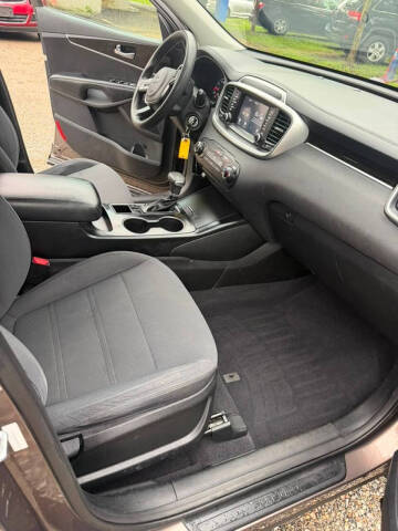 2019 Kia Sorento LX