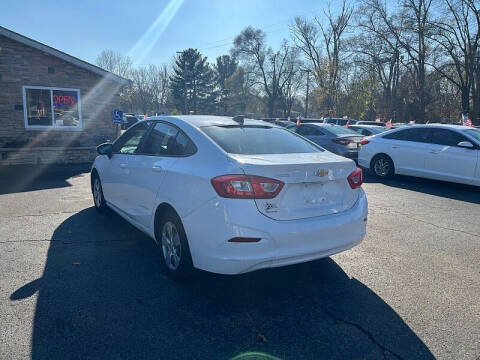 2017 Chevrolet Cruze LS Auto