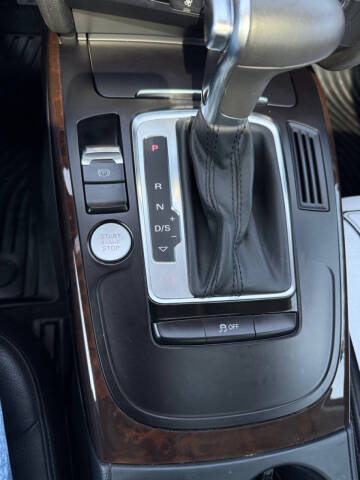 2016 Audi A4 2.0T quattro Premium